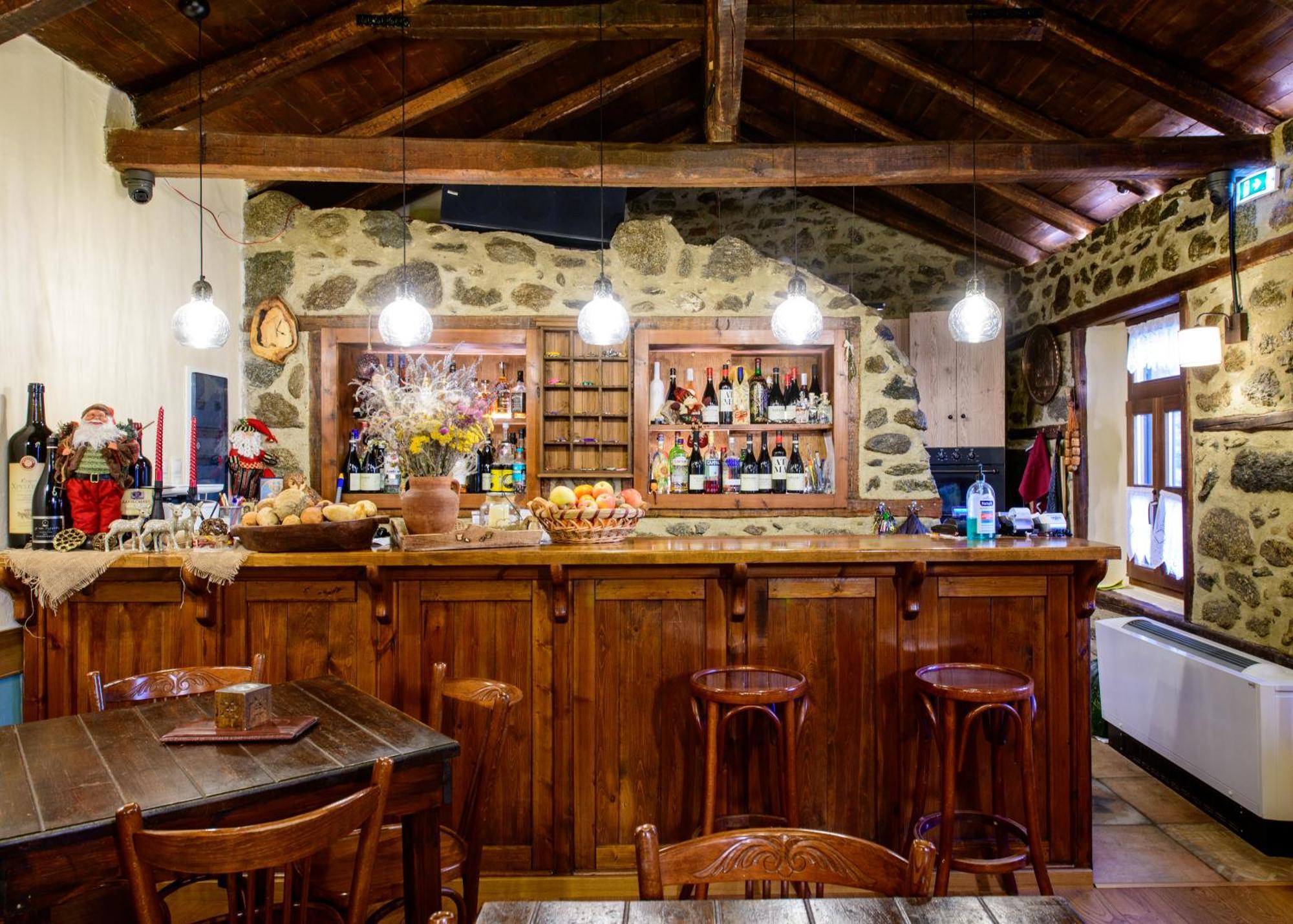 Agios Germanos Hotel Buitenkant foto