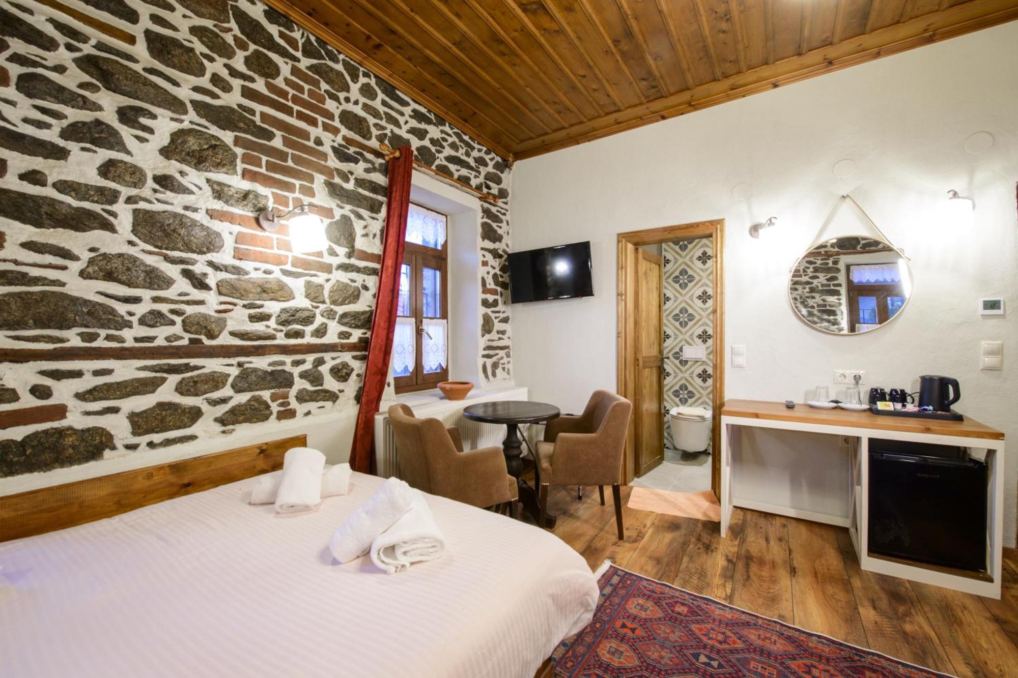 Agios Germanos Hotel Buitenkant foto